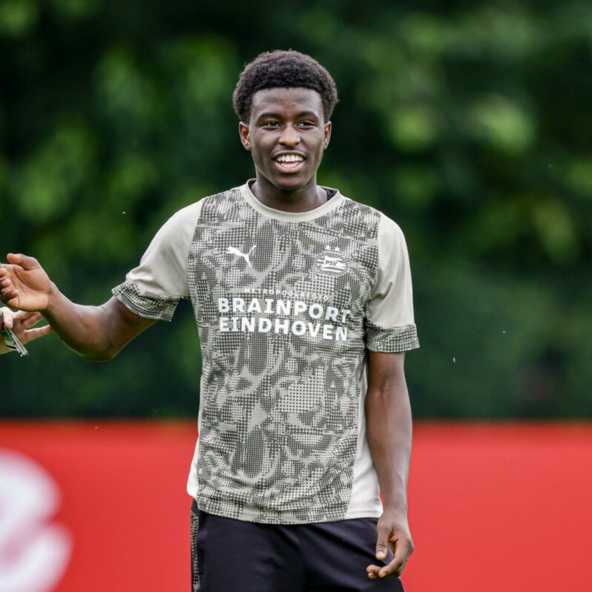 PSVFrench's tweet photo. 🔴⚪️ Le Genoa et le Celta Vigo s’intéressent à Couhaib Driouech ! 🇲🇦

‣ Les deux clubs suivent la situation de notre ailier, dont le club privilégie un transfert définitif 👀

‣ Joël Drommel (FC Twente) et Isaac Babadi pourraient également quitter Eindhoven cet été 🇳🇱

(ED 🗞️) https://t.co/okdqE20qq8