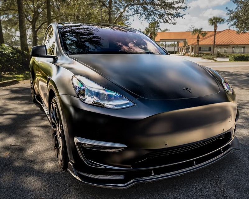 deathwings2's tweet photo. Cybertruck utility brings software thinking to a bold and functional platform. Clean design and useful intelligence can work together. $TSLA #ModelY #Model3 #Cybertruck #FSD https://t.co/GvonsvMp5j