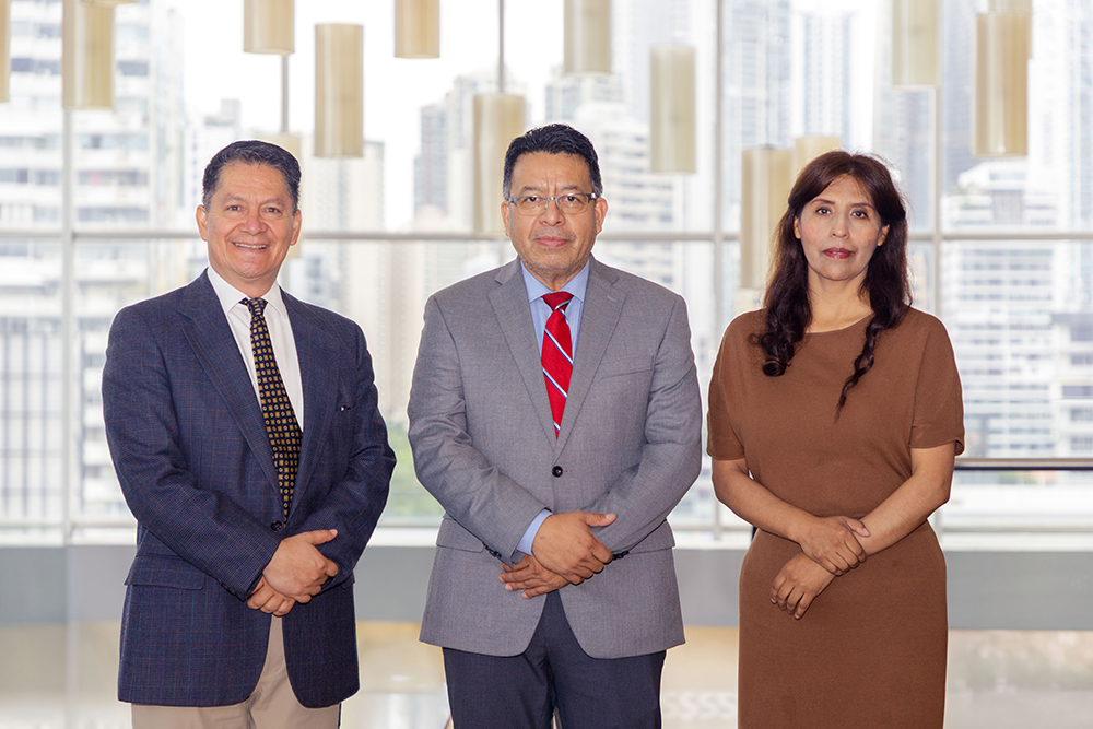 AdventistIAD's tweet photo. Montemorelos University Completes Leadership Team Ahead of New School Year @UniMontemorelos  https://t.co/lCw5Z36gyG https://t.co/03LTvfUhRb