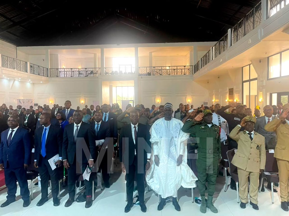 minfi_cameroun's tweet photo. ⚖️🇨🇲 À Limbe, le MINFI renforce les capacités des avocats sur la dématérialisation des valeurs mobilières. Présidée par le Ministre Louis Paul MOTAZE, cette initiative contribue à bâtir un marché financier plus sûr, transparent et attractif.
#MINFI #Cameroun #Finance https://t.co/dbVYbxyiC9