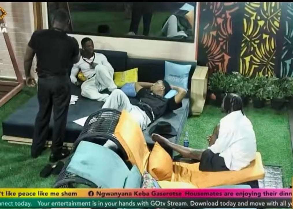 Odunmi89's tweet photo. 😂😂 The boys are already talking about their spec.

Sultex: "I've not picked anybody yet."

Tram: "Me, I don pick. You see the way I am with Sheba? She's mature, and we joke a lot. If I try that with these girls in the house, they'll get angry." 😭

Yusuf: "Can I be with Sheba too?" 🤣🤣

Sheba don become hot cake. 🌚😂

#BBNaija
