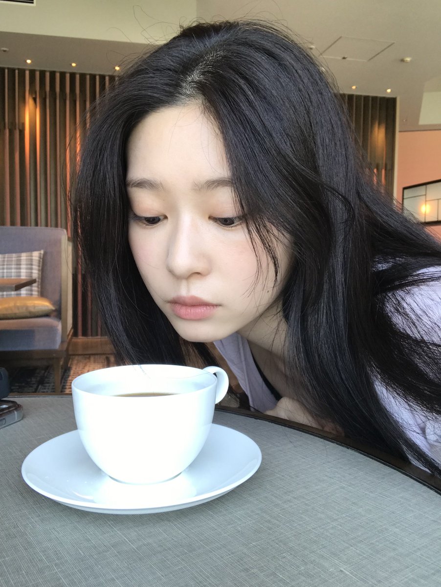 saveminju025's tweet photo. 260730 베리즈 포스트 #김민주

우리 밍들레들 오늘도 좋은 하루 보내랏🍀🧚‍♀️🫶✨
아침 메뉴 추천 샌드위치!! 꼭 단백질 많이 들어있는 걸로 먹기! https://t.co/r3bKGD3TSb