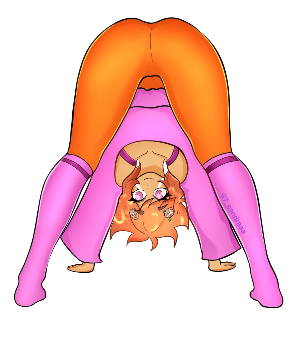 97_sandraaa's tweet photo. Art Time🧡💜
"Hey, whatchu looking at? did the world got upside down or something?? I still look cute right?🧡💜🧡💜

Commission for:@Jet_kirby7654 
I loved their cute Oc, look how pretty she is🥹🥹
Tysm for the commission, I loved working on her🧡💜
#comm #artist #opencomm #Oc https://t.co/4ANZD3SlMy