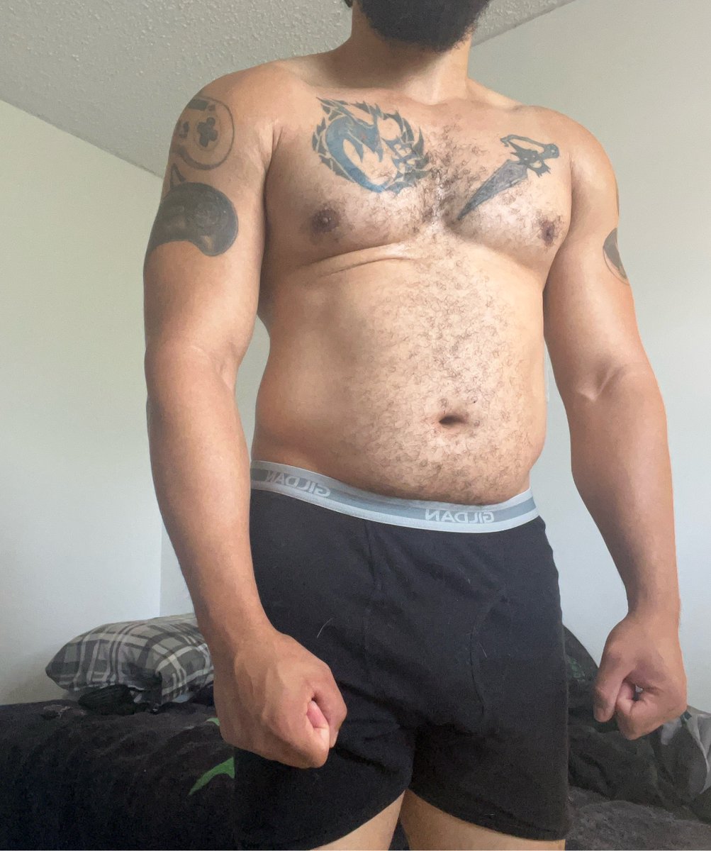 mrelon_xowner69's tweet photo. Working on them 👷🏽‍♂️🔨🧱 https://t.co/6usLNeqNPK