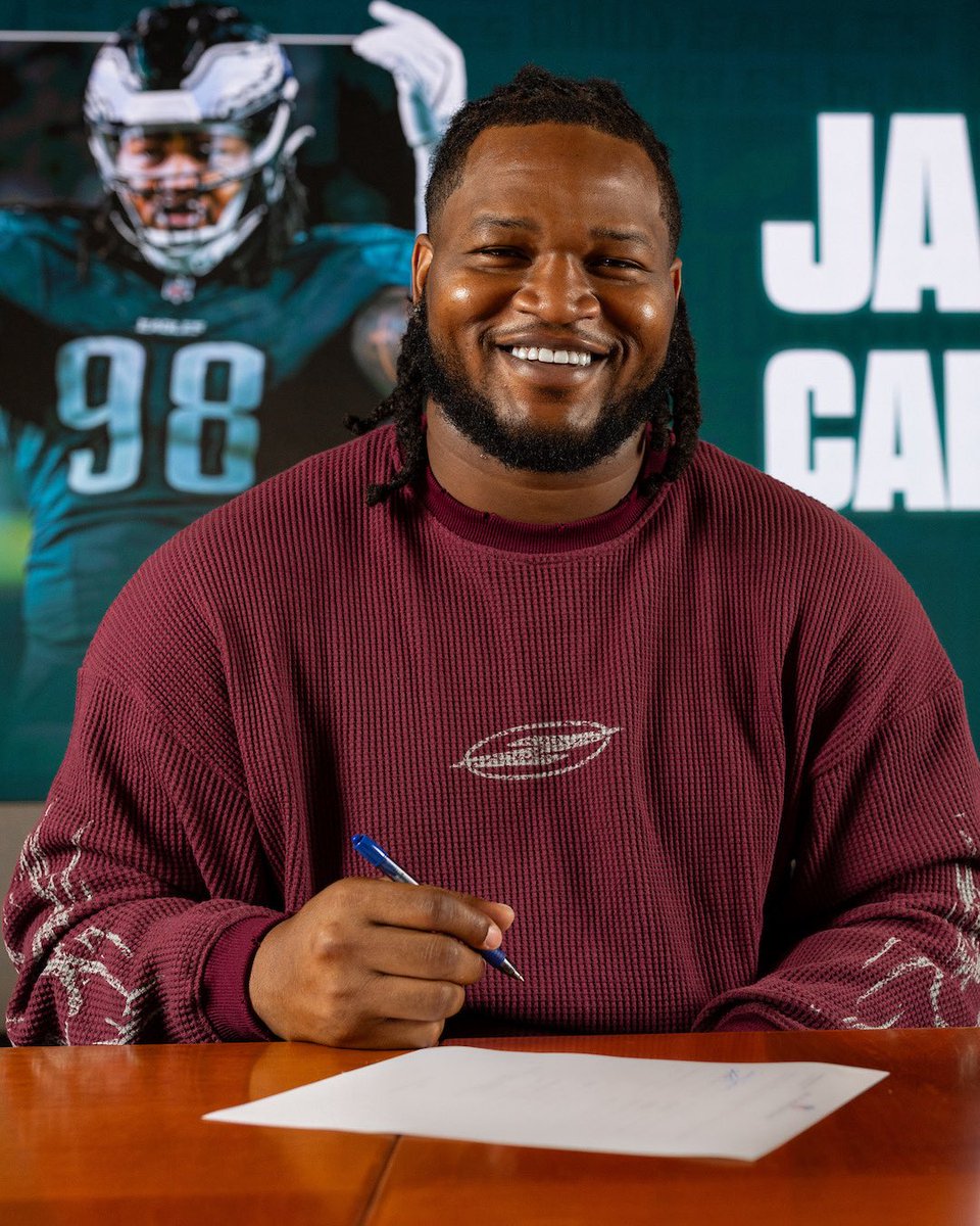 Eagles's tweet photo. Pen to paper ✍️ https://t.co/5EyoxDOuwt