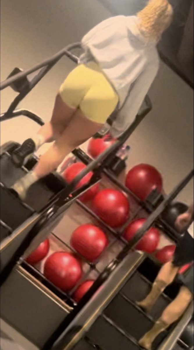 staggboy's tweet photo. thick bop needed to be capped 😵‍💫 https://t.co/vrOk7rPrfs