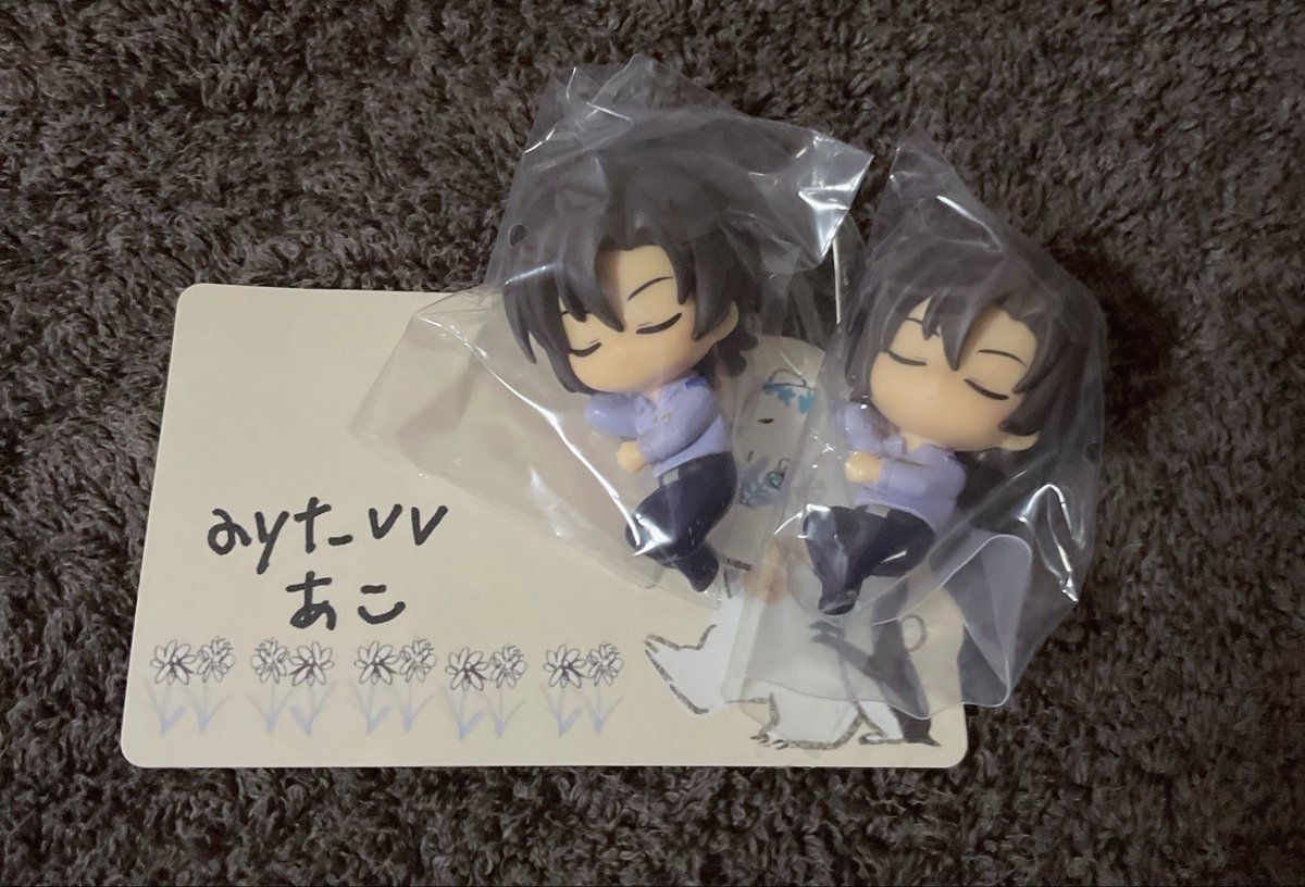 ayt_vv's tweet photo. @m22820420 初めまして、おはようございます。検索から失礼致します。
当方の萩原2点と松田2点大阪お手渡しにて交換して頂くことは可能でしょうか？
一度ご検討頂ければ幸いです。
何卒よろしくお願いいたします。 https://t.co/jCseWEptiO