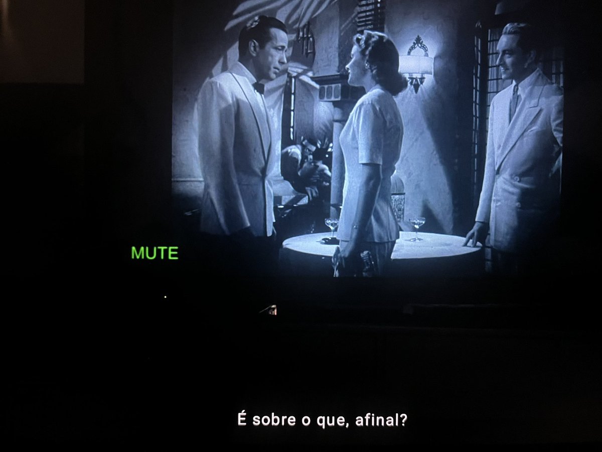 stateofdecode's tweet photo. KKKKKKKKKKKKKKKKKKKK essa cena é muito engraçada e o melhor é que depois disso eles acham melhor assistir outra coisa https://t.co/ixYgnZmoer