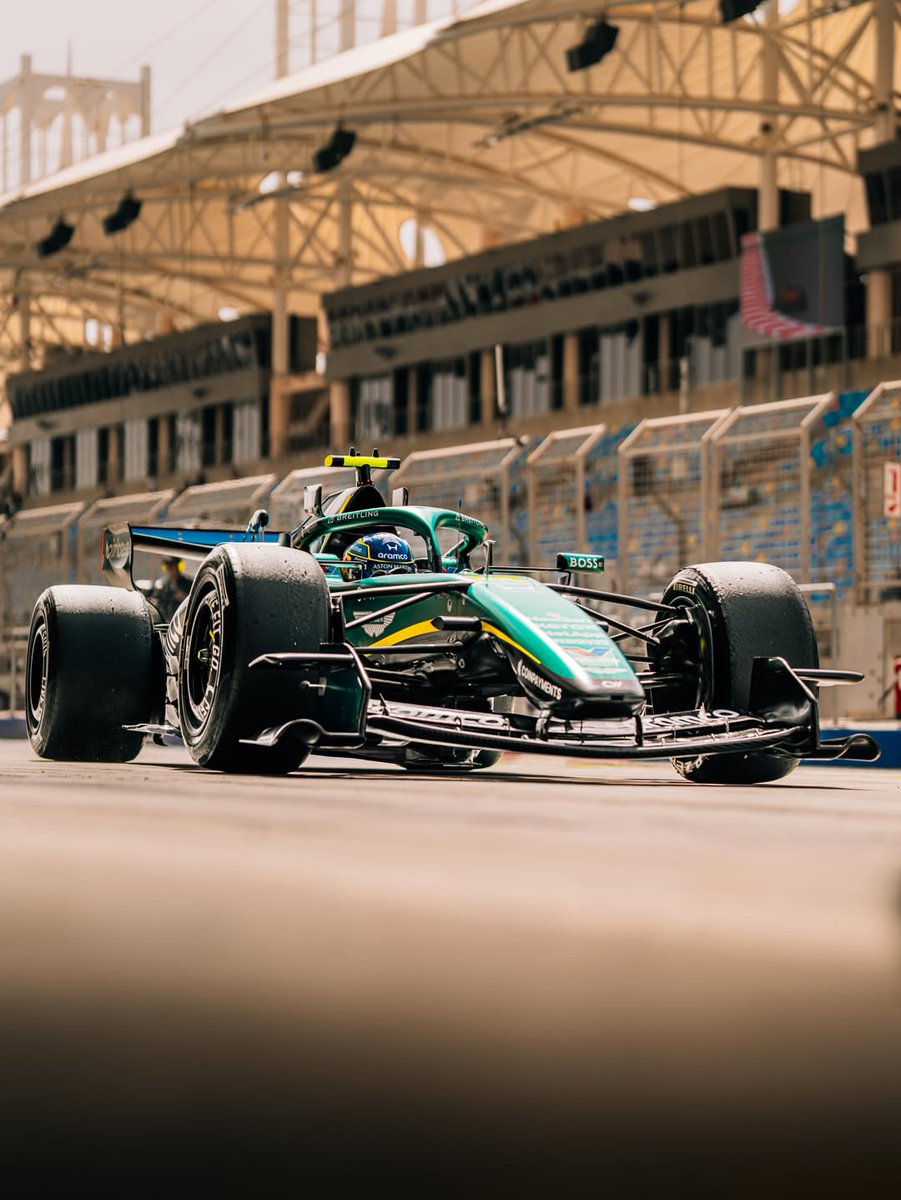 RubCanales's tweet photo. 🚨 Las primeras sensaciones con el nuevo motor Honda han sido positivas.

🫨 Las vibraciones han desaparecido por completo.

🔥 La mejora de potencia esperada para Zandvoort es de 40 CV.

➡️ Aston Martin Honda ha podido realizar buenas comparaciones al disponer de los datos del Gran Premio, aunque en el filming day solo pudiera rodar con neumáticos de demostración.

(‘MmFranco Nugnes' vía @Motorsport_IT) #F1 🟢🇯🇵