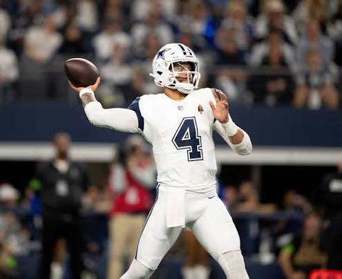 Perkk10's tweet photo. Imagine if the white was blue … @dallascowboys #cowboynation https://t.co/umAsXoGPvI