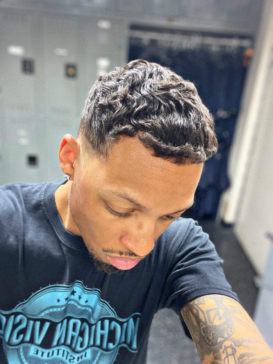 SteveTWOdope's tweet photo. #Surfclub #Waves 🌊 https://t.co/gL7recAPPO