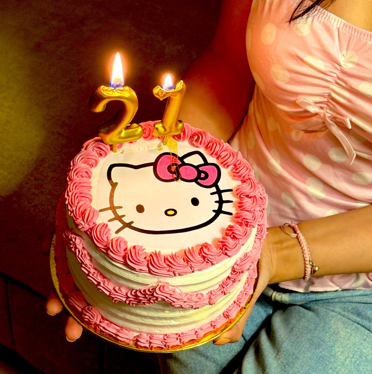 Nilhgf's tweet photo. My birthday ⭐️. https://t.co/UKcvAebiL4