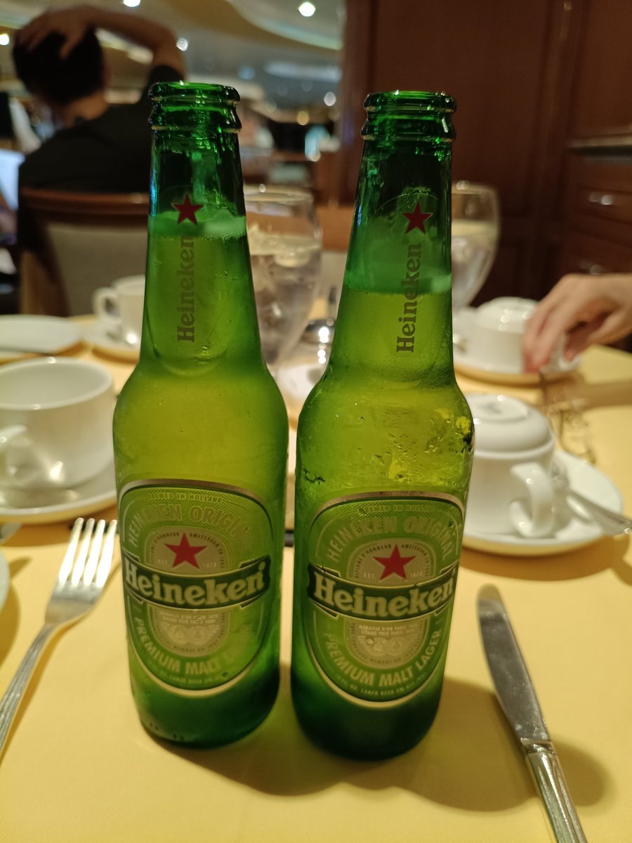 binbono1's tweet photo. おはようハイネケン、久しぶり

#diamondprincess
#ダイヤモンドプリンセス
#プリンセスクルーズ 
#M620プリンセス
#M621プリンセス https://t.co/levZ9nIenM