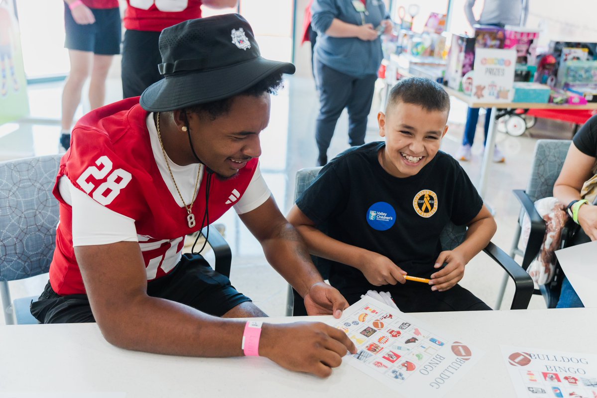 FresnoStateFB's tweet photo. it's bigger than football π«Ά
@CareForKids https://t.co/PrQKghonmz