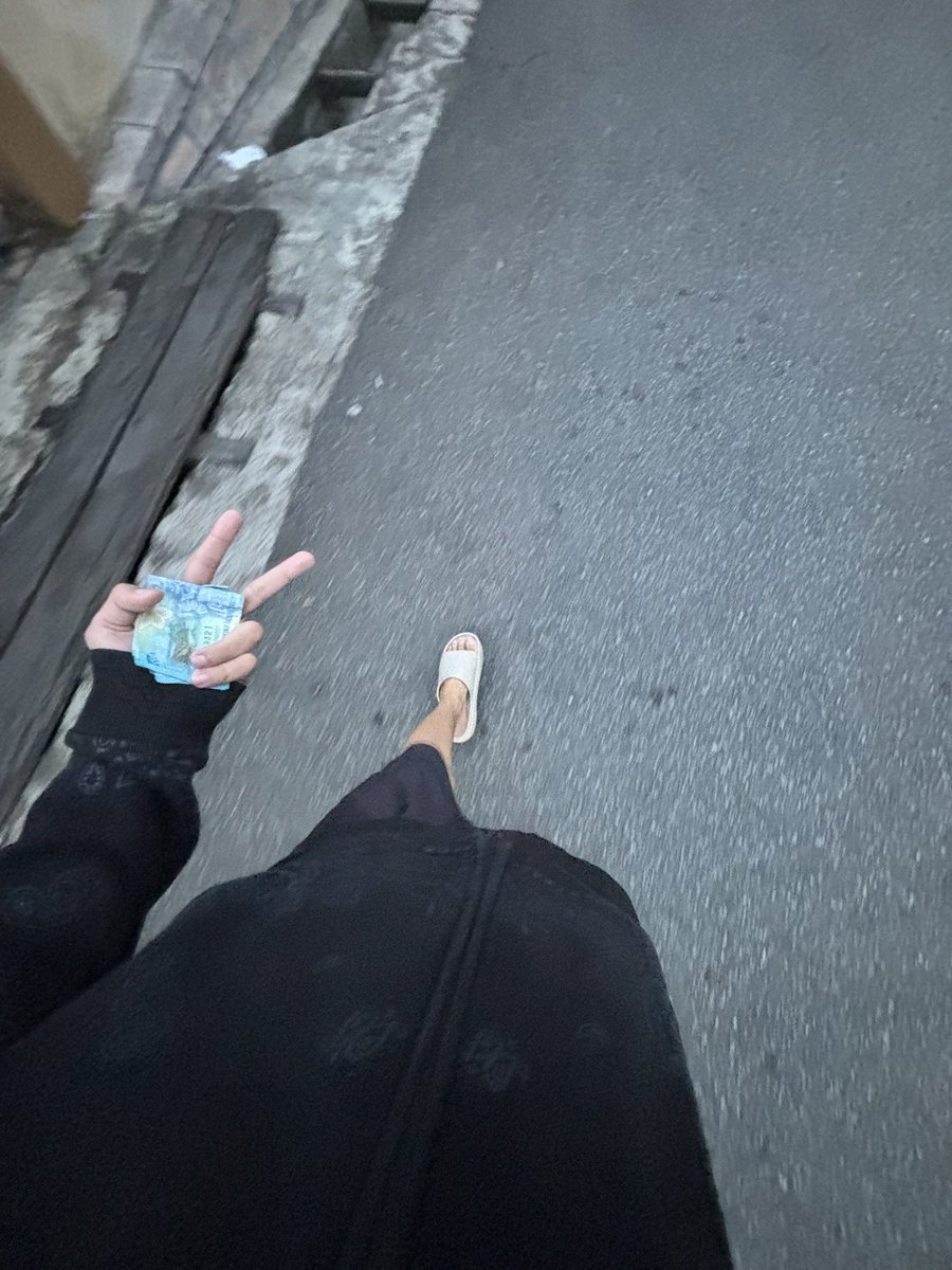 soalutbk's tweet photo. jalan pagi ke warunk blm sunrise sambil inhale exhale calming myself https://t.co/pP0r91YDaV