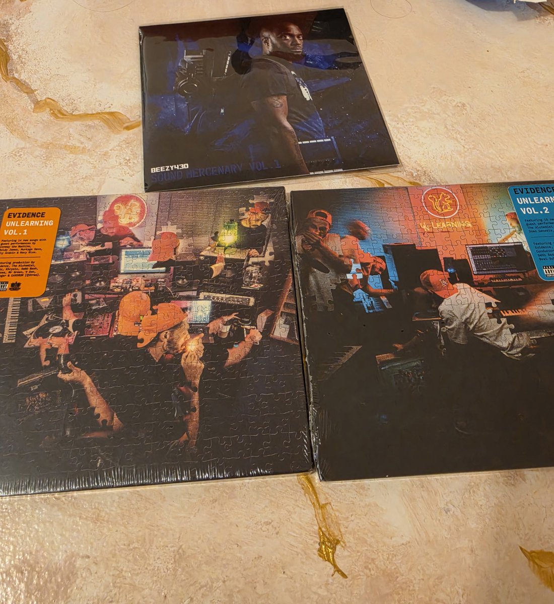 DabneyLife's tweet photo. @checktherhyme1_ My recent CD &amp; vinyl purchases! My wife got me the MF DOOM vinyls for my Father's Day gifts. https://t.co/m9mF3gdVQw