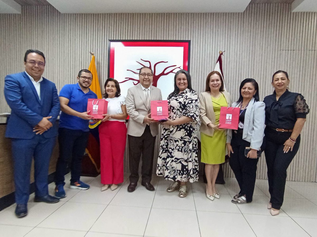 DPManabiSalud's tweet photo. #Manabí I Reunión interinstitucional entre la Dirección Provincial de salud y las autoridades de la Universidad San Gregorio para fortalecer acciones desde la Academia. https://t.co/rbeZmSks78