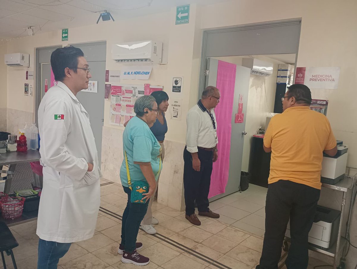 Issste_Campeche's tweet photo. Como parte de las acciones de supervisión y mejora continua, el Cuerpo de Gobierno del #ISSSTECampeche realizó una visita de trabajo a la Unidad de Medicina Familiar de Hopelchén, con el objetivo de escuchar de manera directa las necesidades e inquietudes de los derechohabientes. https://t.co/4z3jnrkLqd
