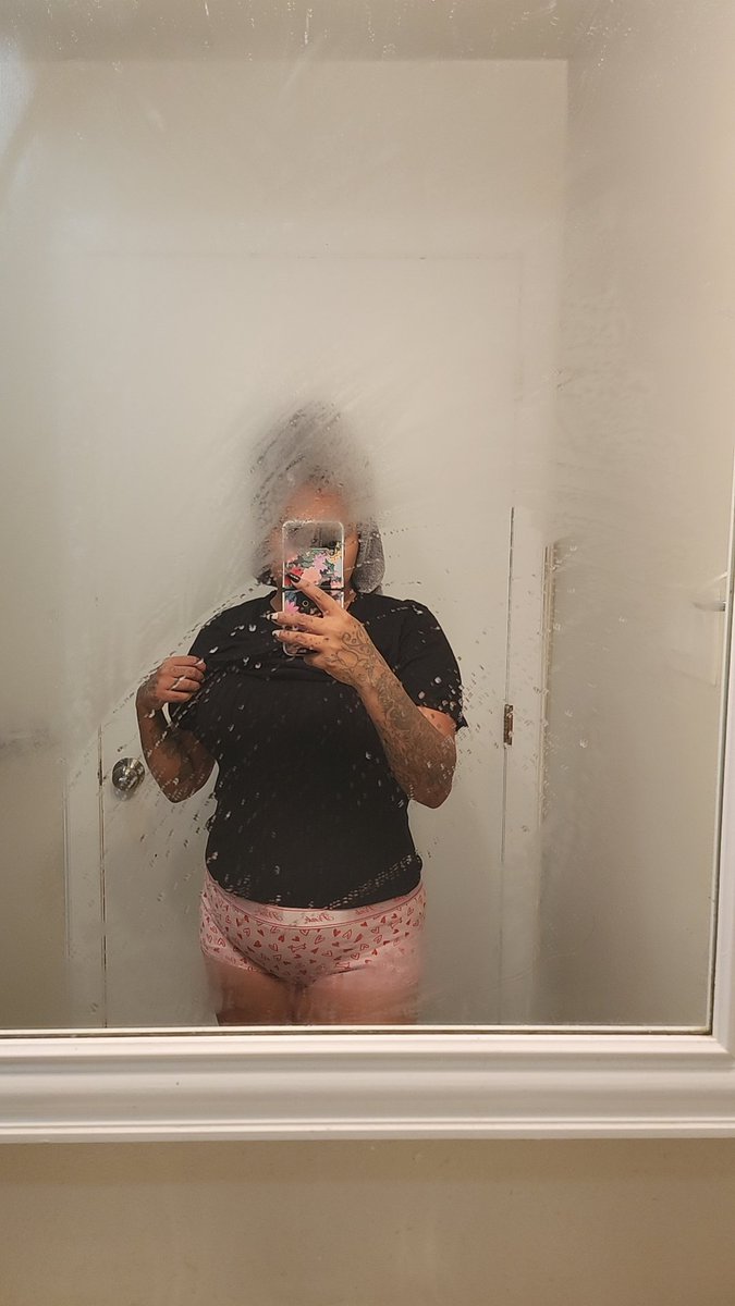Shawtyxdop3's tweet photo. Fupa ✅️
Muffin top ✅️ https://t.co/3cQJUs6cl7