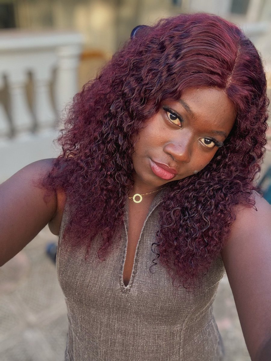 Votre_chOcolate's tweet photo. 😊✌🏾 https://t.co/RAlhj4N44r