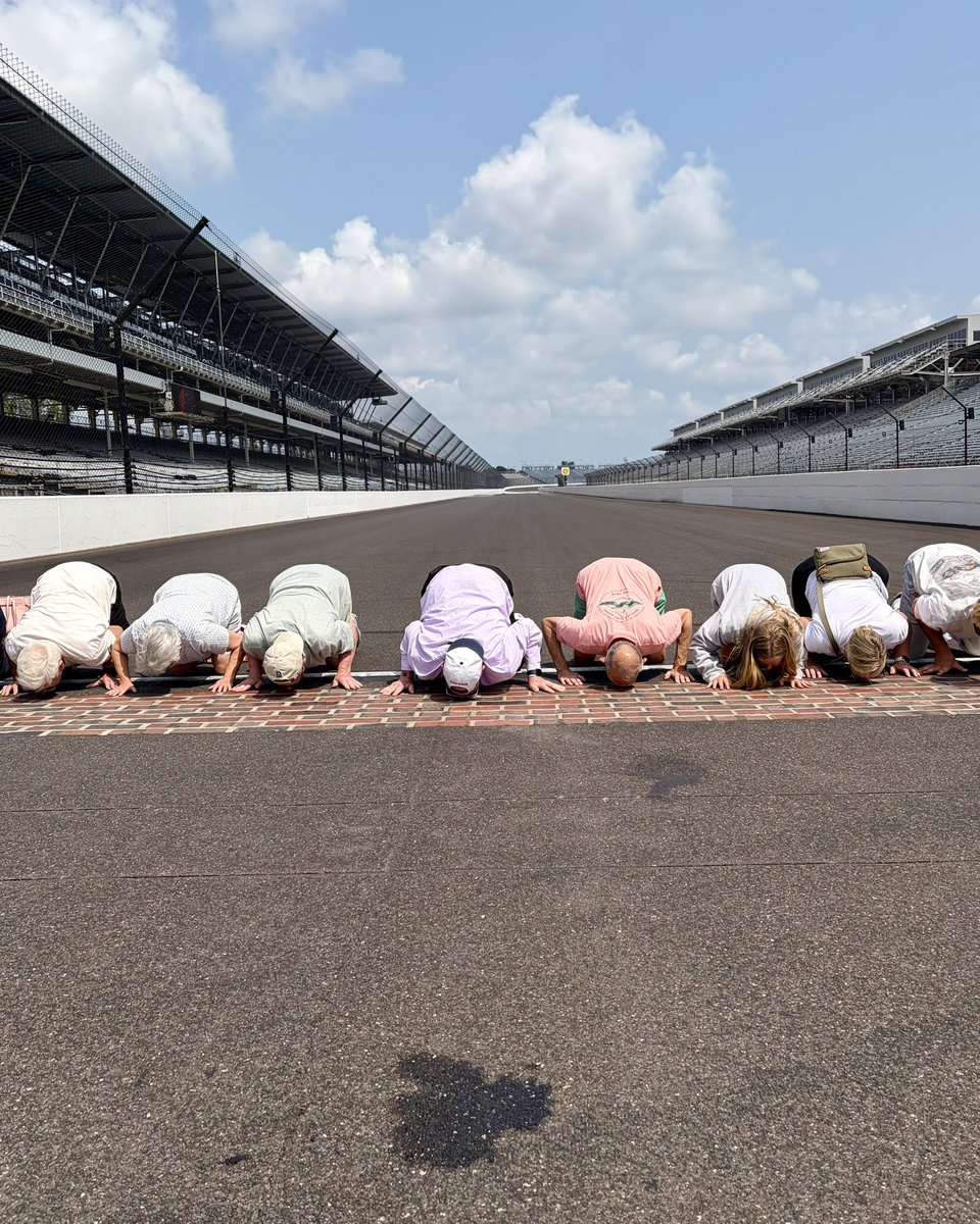 Indianapolis Motor Speedway tweet media