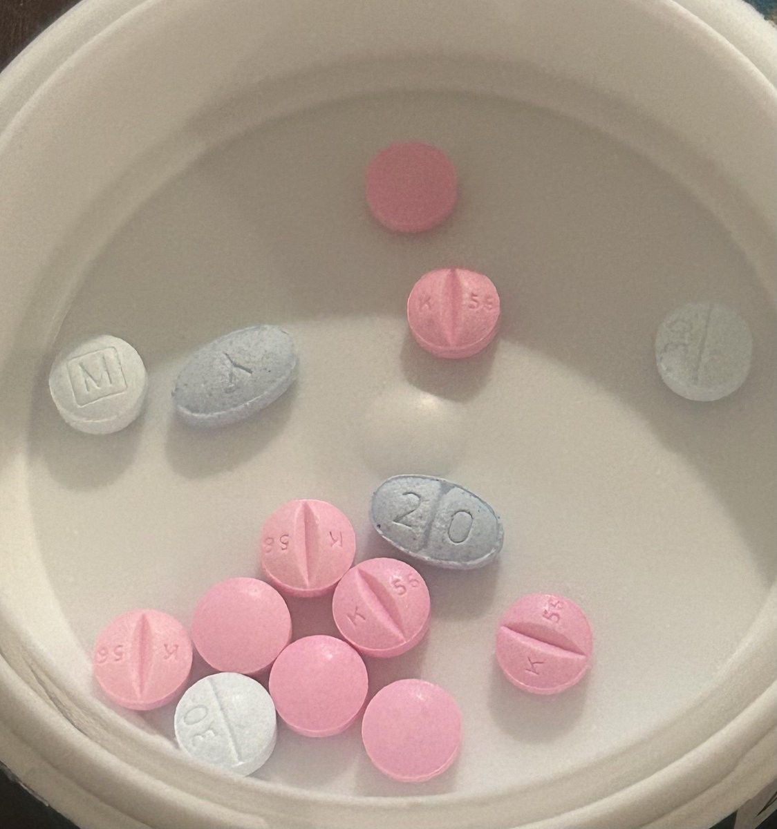 Ec654321's tweet photo. Mini party pack
#drugtwt #shedtwt #988twt #coketwt

https://t.co/U8SV3VyysP https://t.co/ZrBs75NBwE