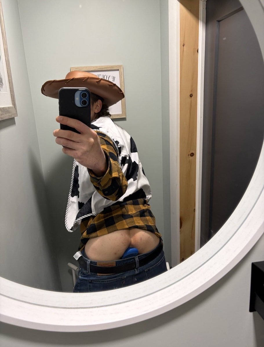 rainbow6978's tweet photo. @Plugged365 Mr Thompson at his finest! #plugslut https://t.co/BkL5QfX1H0