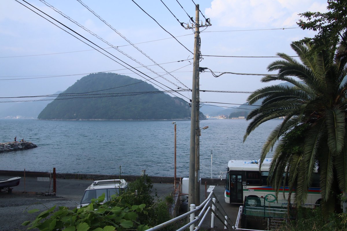 g_t_anitetu's tweet photo. 2026/07/25
伊豆箱根バス
KC-RM211GSN（2804）

先日は、トップドアのKC-RMをお借りし三島市内、熱海市内、沼津市内を巡る貸切に参加。
天気にも恵まれロケーション良く撮影ができました。
関係者の皆様、参加者の皆様、ありがとうございまし��。 https://t.co/HOSekSzmcW