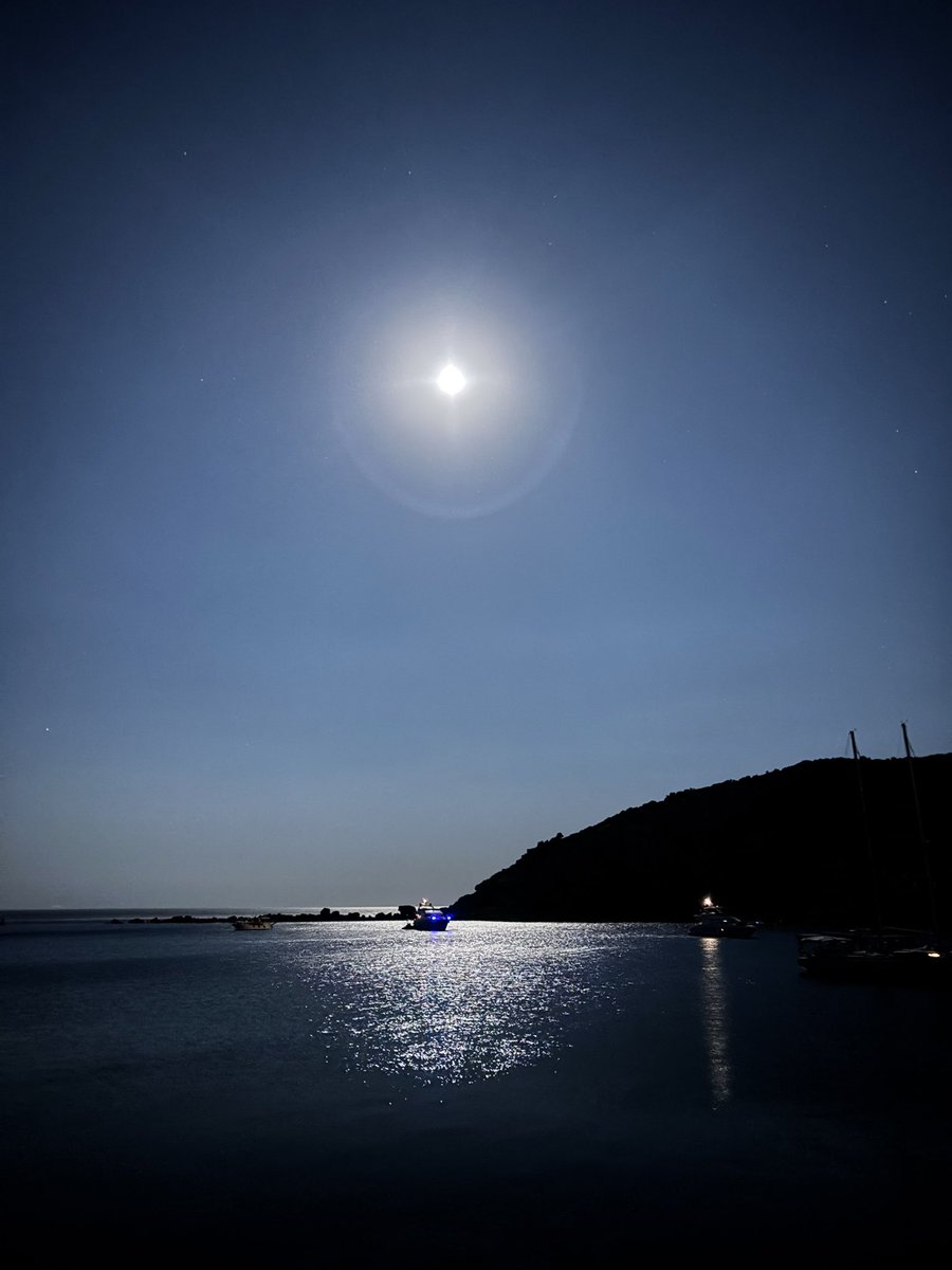 Burak_BlueMoon's tweet photo. Palamutbukunden güzel bir ay gecesi… https://t.co/IygLxxaGJH