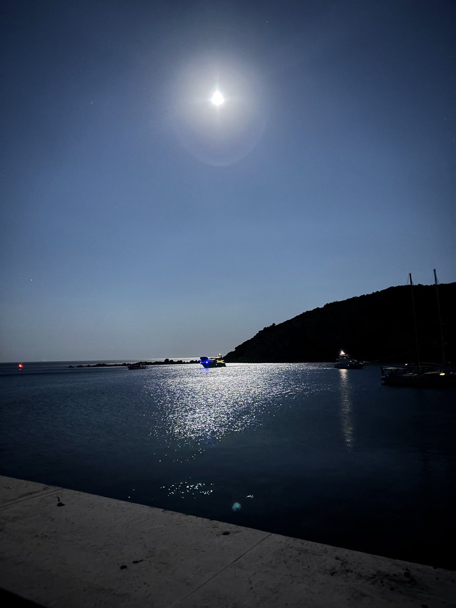 Burak_BlueMoon's tweet photo. Palamutbukunden güzel bir ay gecesi… https://t.co/IygLxxaGJH