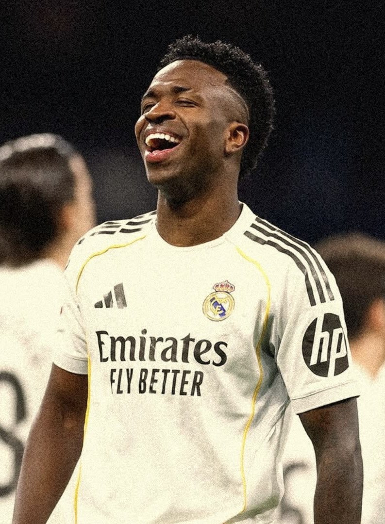 DailyAFC's tweet photo. Vinicius Junior looks favourably on Arsenal’s offer and put it directly to Real Madrid to see if they would match it. Real’s answer was emphatic: they will NOT match it. The next days will be decisive. ⏳💣 [@michelltac] https://t.co/ieMpdLGpJ1
