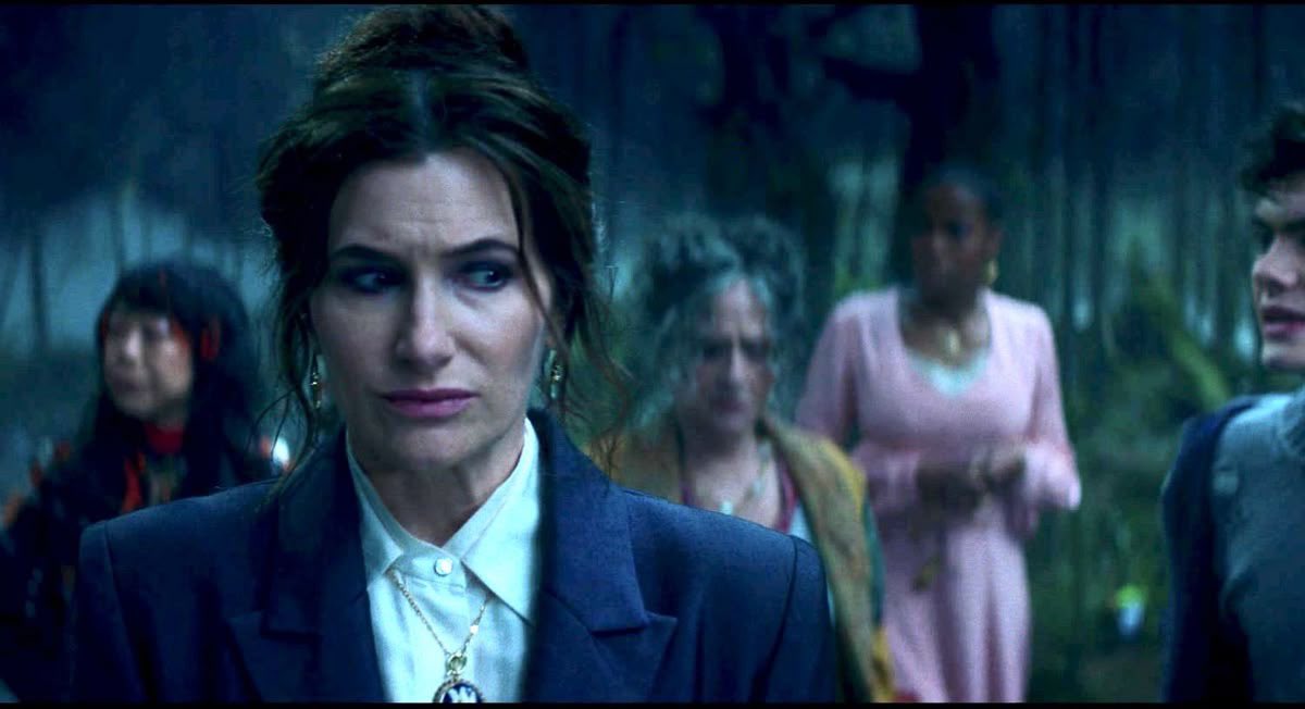 harknesspells's tweet photo. Agatha realizing she’s gonna have to bullshit the entire fake witch’s road always sends me https://t.co/0zIhawm2Ga