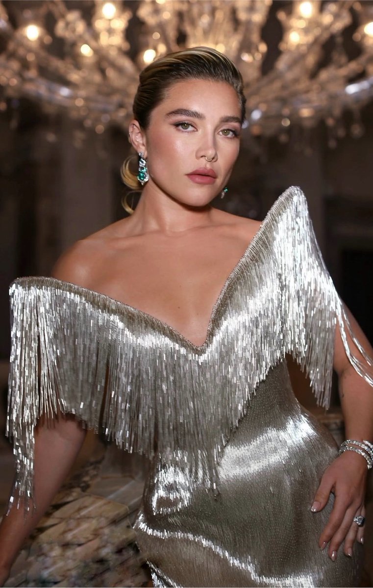 Worldofchay99's tweet photo. Florence Pugh stuns for the London premiere of  Spider-Man: Brand New Day ❤️🖤 
#FlorencePugh https://t.co/2fgjHZoYl7