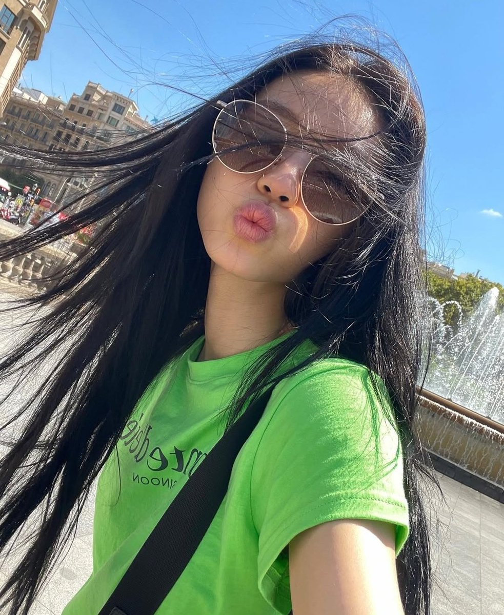 kogarashifam's tweet photo. 𝙷oy se celebra como nunca antes, porque mi princesa sacó un #𝑆pe͞c𝕚αl·𓇽·𝐶o𝕧er de mi canción favorita, ¡lo hizo por mí! 🥹♡ #这𓈒࣪ꕨo͞nℓyʼᥱxcᥱp𝕥𝕚on se va directito a mi playlist de infaltables. ¡𝚃e amamos, Mimi!

𝑆no͞w'𝚜 ❅𓈒࿓ 𝔓r𝕚ncǝss https://t.co/eqb1UVnkDt