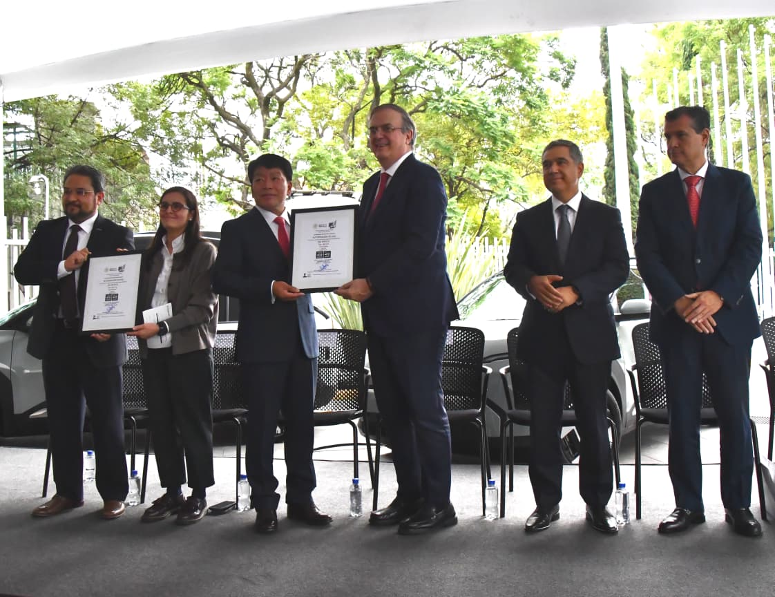 Economía México tweet media