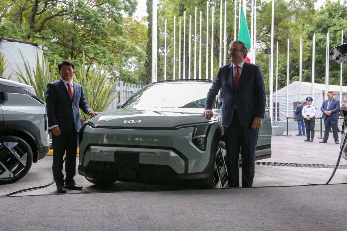 Economía México tweet media