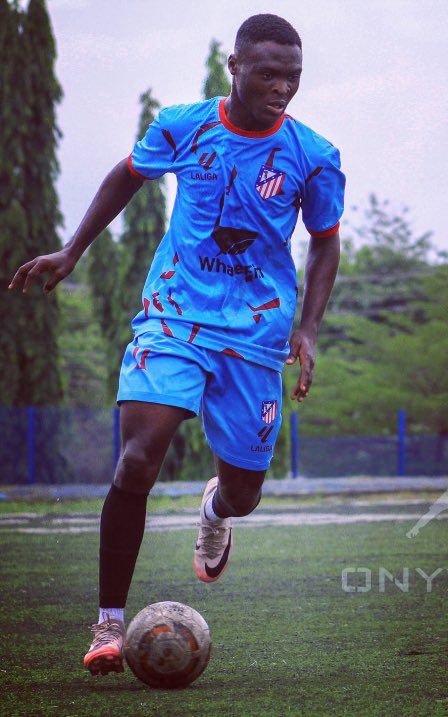 Olaogun_'s tweet photo. God knows why I didn’t sign my first professional contract with a club last year .

I know and believe he’s preparing me for the best . 

I’m never giving up 💪✝️❤️

I am GodsBattleAxe ✝️ https://t.co/zmHu8ZftIc