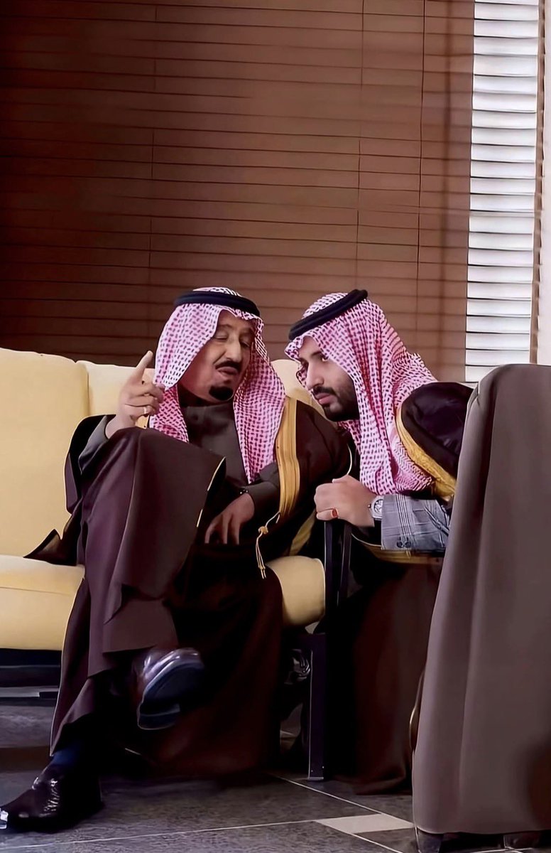 ilfw9's tweet photo. لو لقينا كتاب يستوعب جميع أمجادكم
مالقينا له غلاف إلا .. الغلاف الجوّي https://t.co/H8EgG83mS9