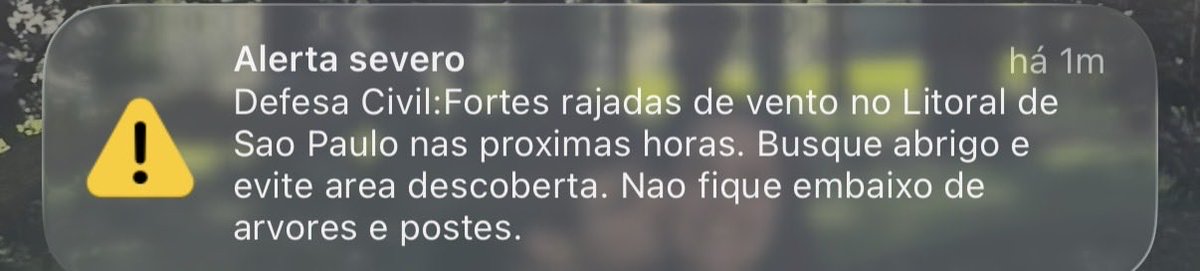 xioumari's tweet photo. @hifakefreckles Defesa civil depois que a ventania tinha acabado pois apenas um dia normal na vida deles https://t.co/n5IYs8dbPv