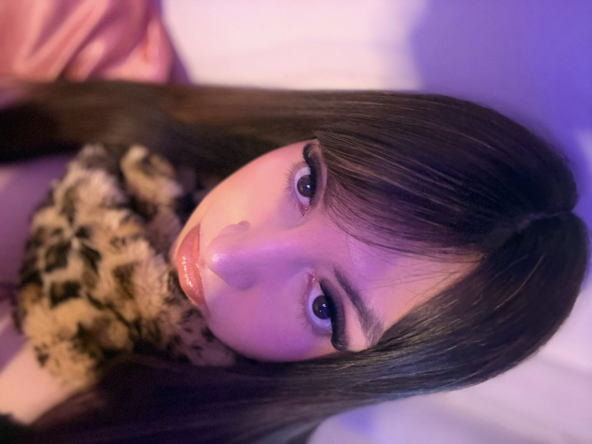 Anastasia tweet media