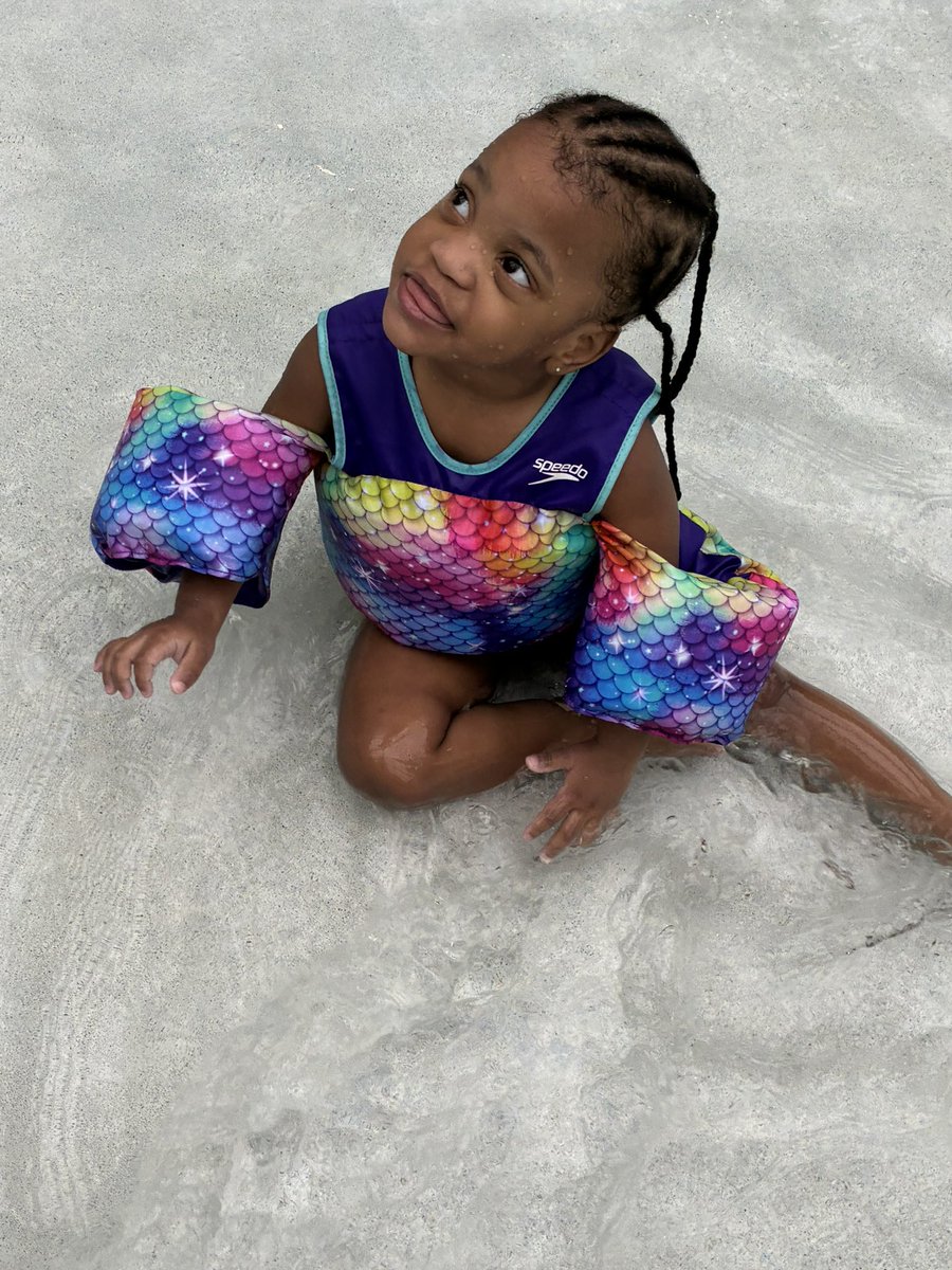 Nevaskinny's tweet photo. ❤️‍🔥👯🏾‍♀️ https://t.co/gh6N1mWQi6