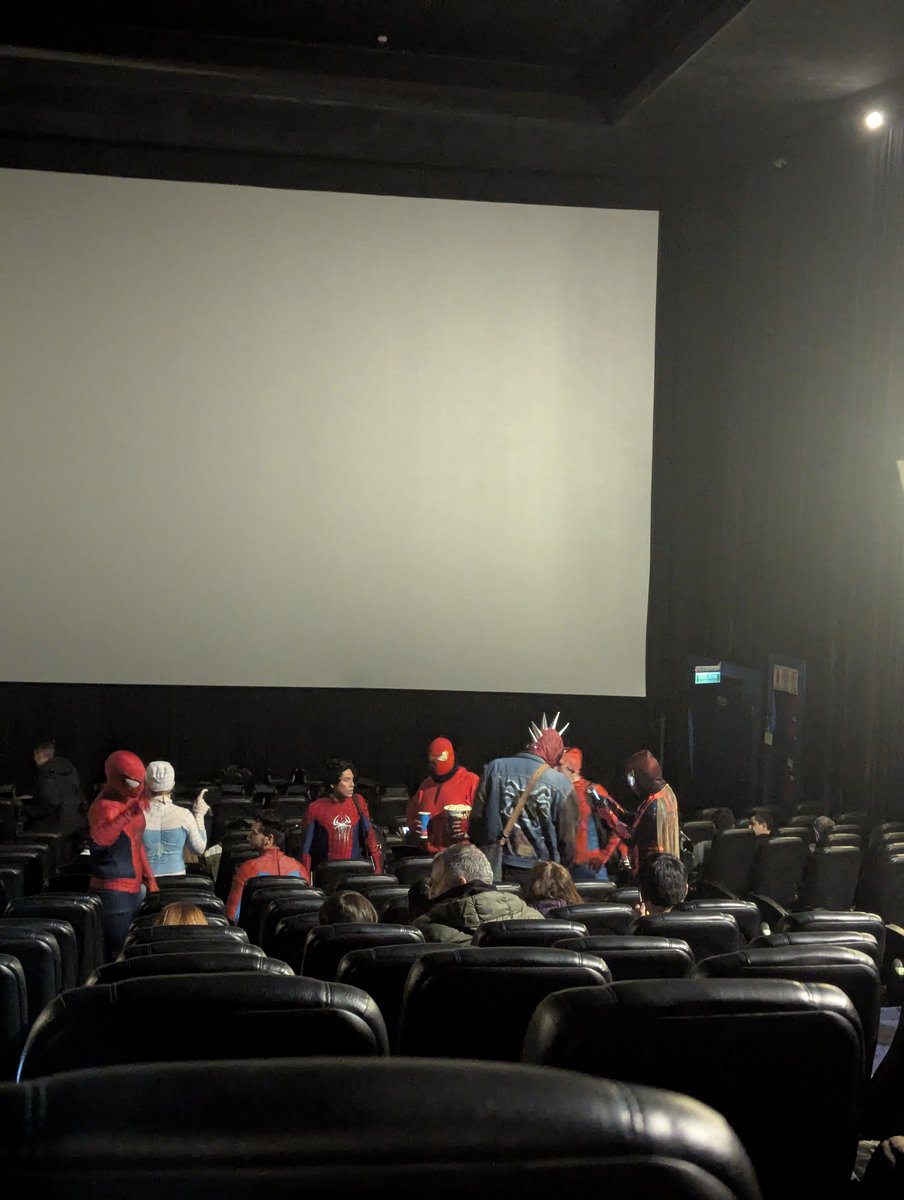 Abyzeth's tweet photo. El cine ha muerto y nosotros lo hemos matado https://t.co/m2hTUG7i9P