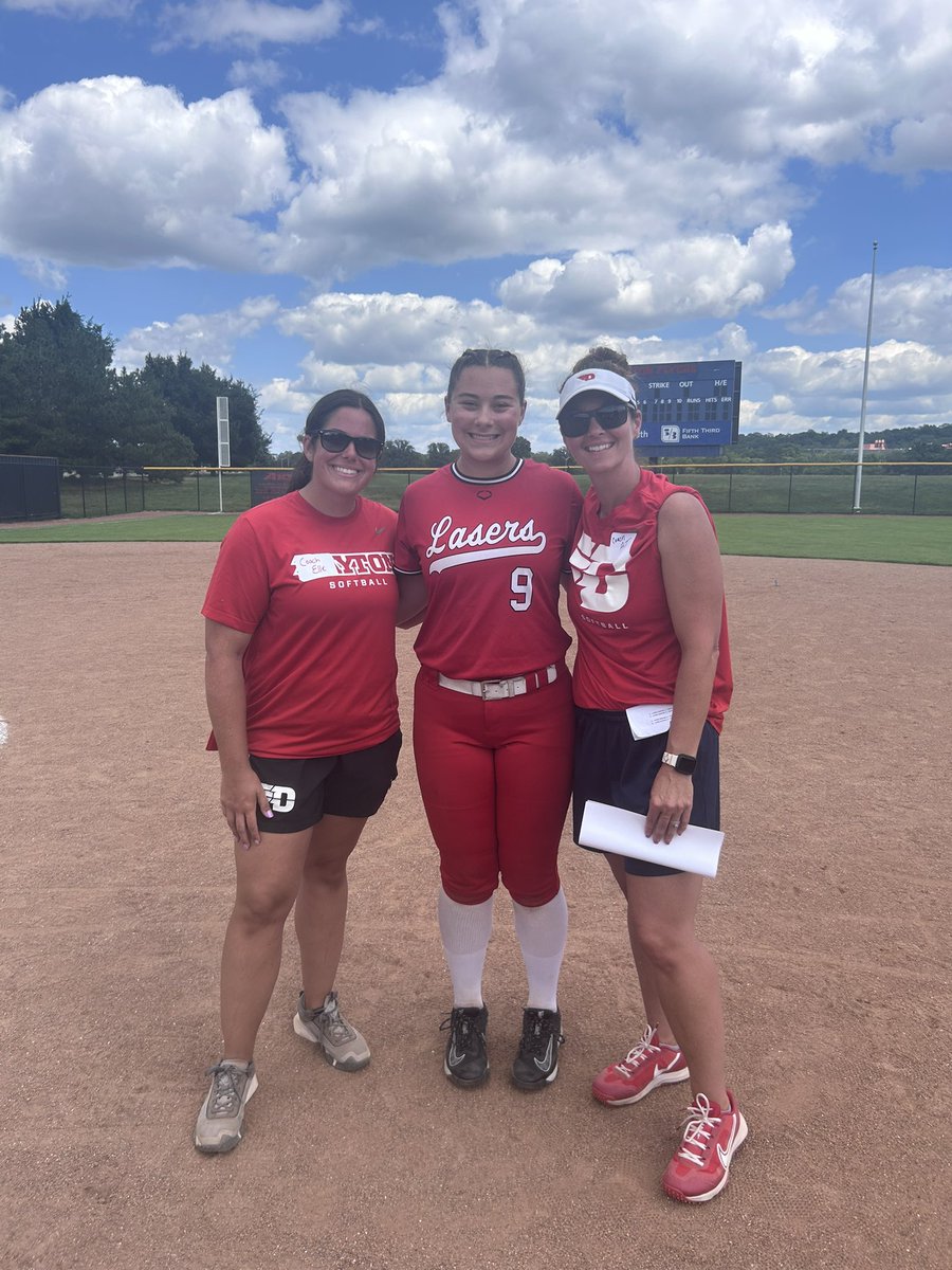 syd_mcbride_29's tweet photo. Had a great time today at the University of Dayton’s Elite All Skills Softball Camp! It was so fun to meet all of the coaches for the first time and see all the facilities and the campus! Can’t wait to get back on campus soon! Go Flyers! @FlyerSoftball https://t.co/UUeMhSHoaT
