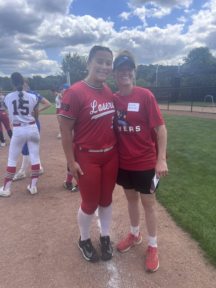 syd_mcbride_29's tweet photo. Had a great time today at the University of Dayton’s Elite All Skills Softball Camp! It was so fun to meet all of the coaches for the first time and see all the facilities and the campus! Can’t wait to get back on campus soon! Go Flyers! @FlyerSoftball https://t.co/UUeMhSHoaT