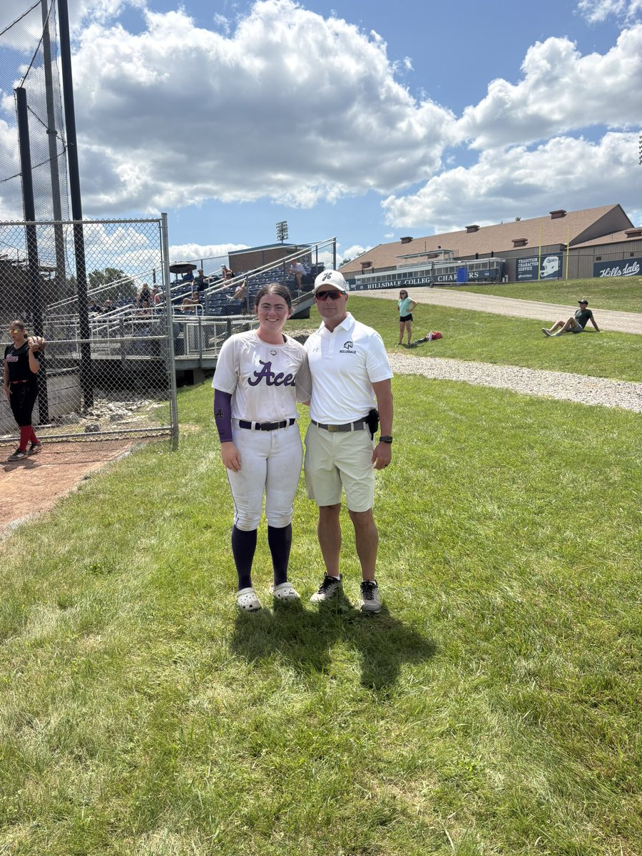 PaisleyT2028's tweet photo. I had a great time today at the @HCSBCHARGERS Camp! Thanks to Coach Gross for hosting another great camp. https://t.co/yL01iBPc0V