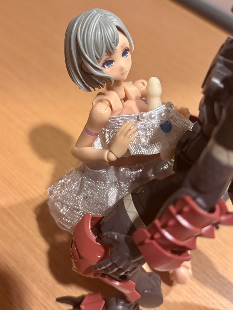 keikey16's tweet photo. 自作の服できた〜
着衣パイズリしてもらう https://t.co/9n419Rd2Pt