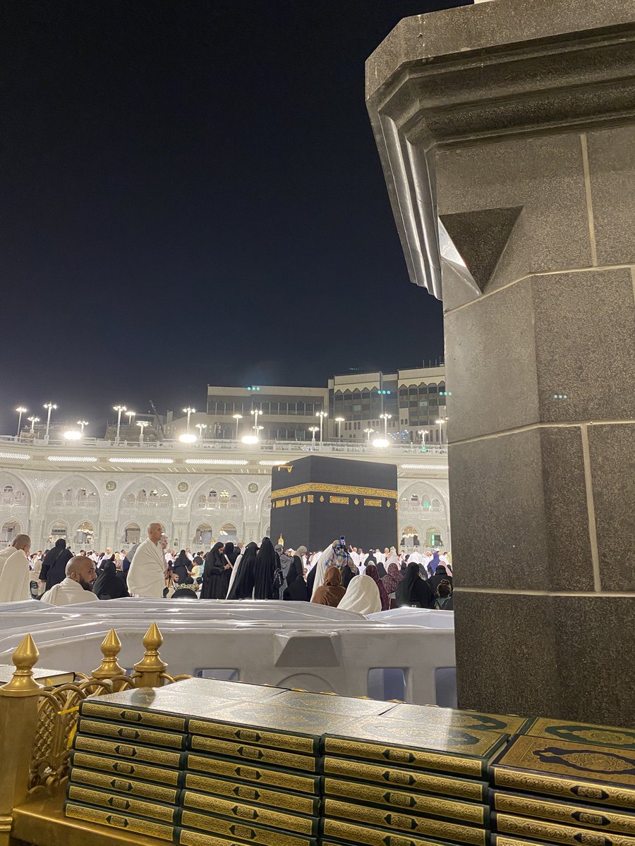 sudenazilter's tweet photo. ne kadar güzelsin ey Kabe🕋 insanın baktıkça bakası geliyor 🫶🏼 https://t.co/jrCEz22yhl