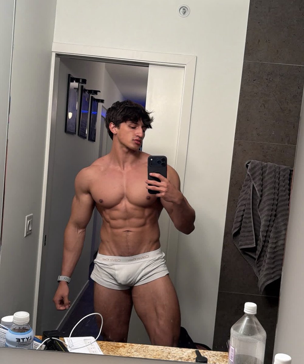 hntrrdvis's tweet photo. Drains💸💸
#findom #paypig #alpha https://t.co/SN7Y6MYX8i