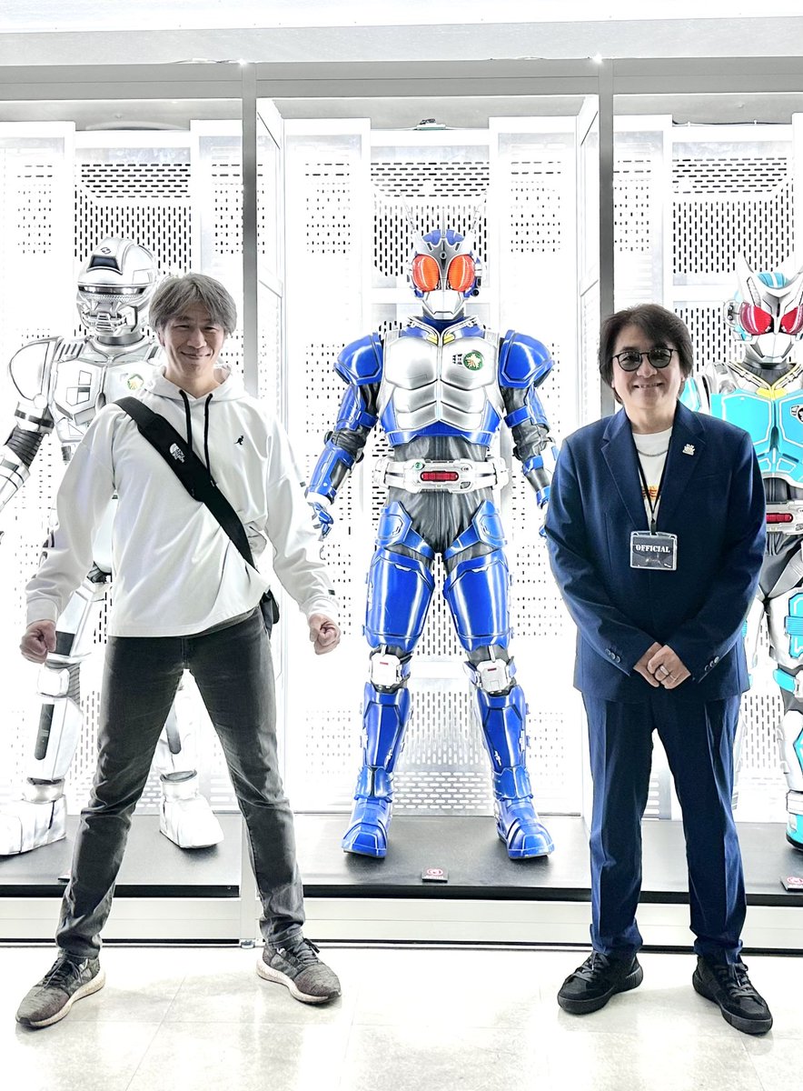 suzu_n_official's tweet photo. おはようございます。

いよいよ本日7/30(木)20時からグラサンNightです‼️
ゲストは仮面ライダーG3をはじめ、数々のキャラクターのスーツアクターを演じた伊藤慎君‼️
ここでしか聞けないレアな話を聞いちゃいます‼️
そして、質問もどしどしお待ちしてます‼️
見てね👍

さあ、今日も1日頑張りましょう‼️ https://t.co/JmRcYfyKkL