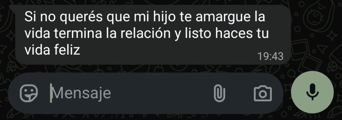 LaaRomeritooo's tweet photo. Que clase de "suegra" tengo... https://t.co/qlBHtKbTAp